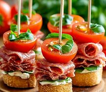 Канапешки с сальчичоном