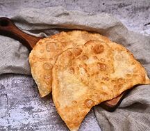 Чебурек с сыром 