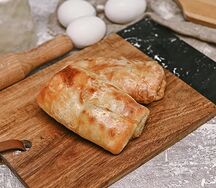 Слойка мясная