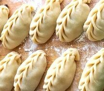 Манты с фаршем и тыквой