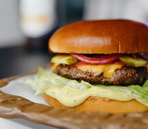 Бургер копченый острый