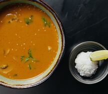 Том ям с морепродуктами