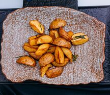 Картофель молодой дольками 