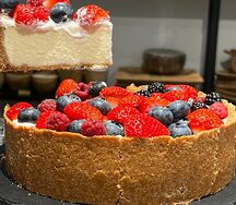 Чизкейк с ягода микс
