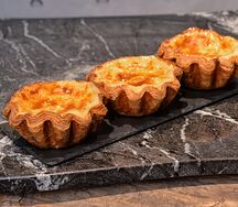 Флан из слоеного теста с ванильным кремом