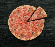 Пицца с ветчиной на тонком тесте 43 см