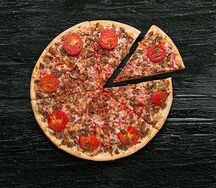 Пицца с запеченными грибами на тонком тесте 43 см