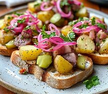 Брускетта сельдь с картофелем 