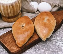 Пирожок с капустой и рыбой