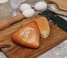 Пирожок с картофелем и грибами