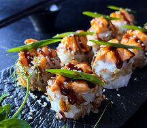  Ролл Спайси сяке хот