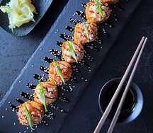 Ролл Темпура с лососем и креветкой