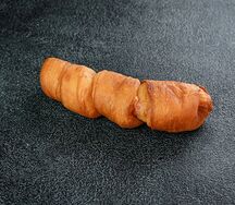 Сосиска в тесте жареная