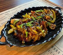 Куриная грудка с овощами в паназиатском стиле