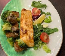 Филе лосося из печи с кремом из мягкого сыра