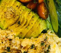 Авокадо и овощи