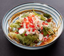 С Камчатским крабом, киноа и моцареллой