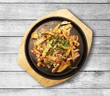 Картофель, жаренный со свининой