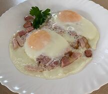 Яичница Глазунья с грудинкой