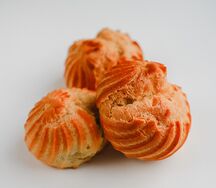 Профитроль со сливками
