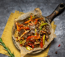 Wok лапша с говядиной
