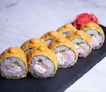 Жаренный ролл Спайси с креветкой