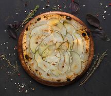 Пицца Груша с горгонзолой