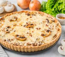 Пирог Лоранский с курицей и грибами