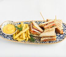 Сэндвич с колбасками