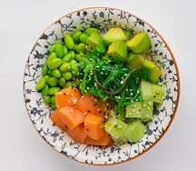 Поке с рисом и лососем