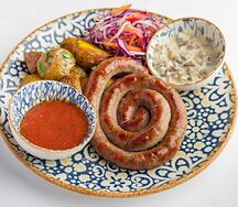 Купаты из баранины с мини-картофелем