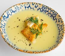 Луковый суп с гренками