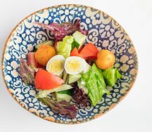 Салат Овощной с сырными шариками