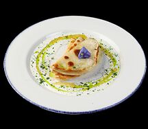 Кыстыбый со сливочным соусом и щучьей икрой