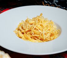 Спагетти с сыром