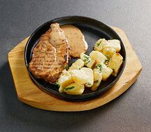 Стейк из буженины с картофелем