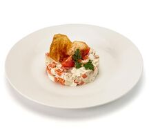 Салат столичный с курицей