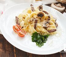 Феттуччине с говядиной и грибами