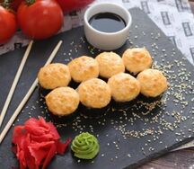 Запечённые роллы с колбаской