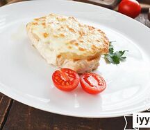Стейк из курицы с ананасом