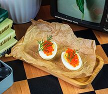 Яичко с красной икрой