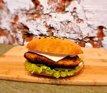 Гамбургер с говяжьей котлетой