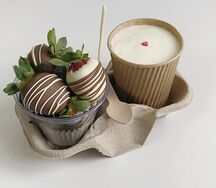 Комбо набор Торт в стакане Cake to go и клубника в шоколаде