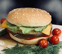 Гамбургер с куриной котлетой