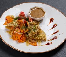 Рубец с жареными овощами 