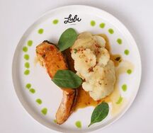 Стейк семги с цветной капустой
