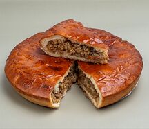 Пирог с мясом и капустой 