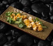 Кальмары Хризантема под кунжутным соусом