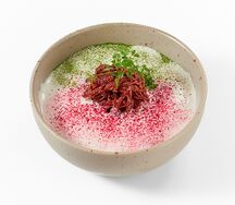 Греча с томленой говядиной и муссом из пармезана
