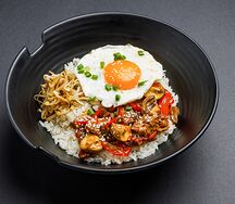 Говядина стир-фай с паровым рисом